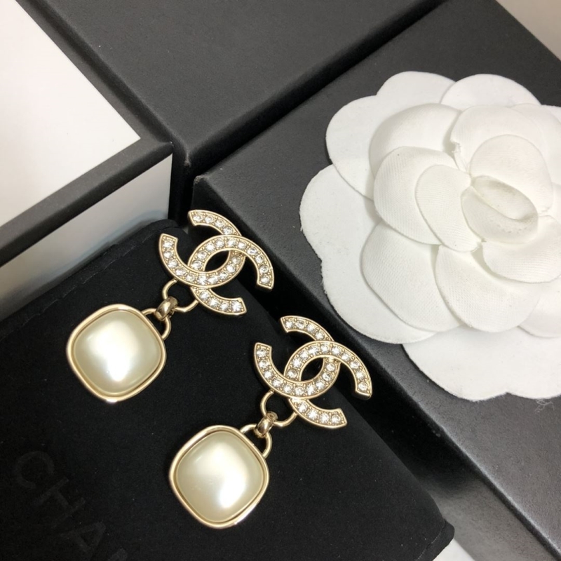 Ch**el earrings